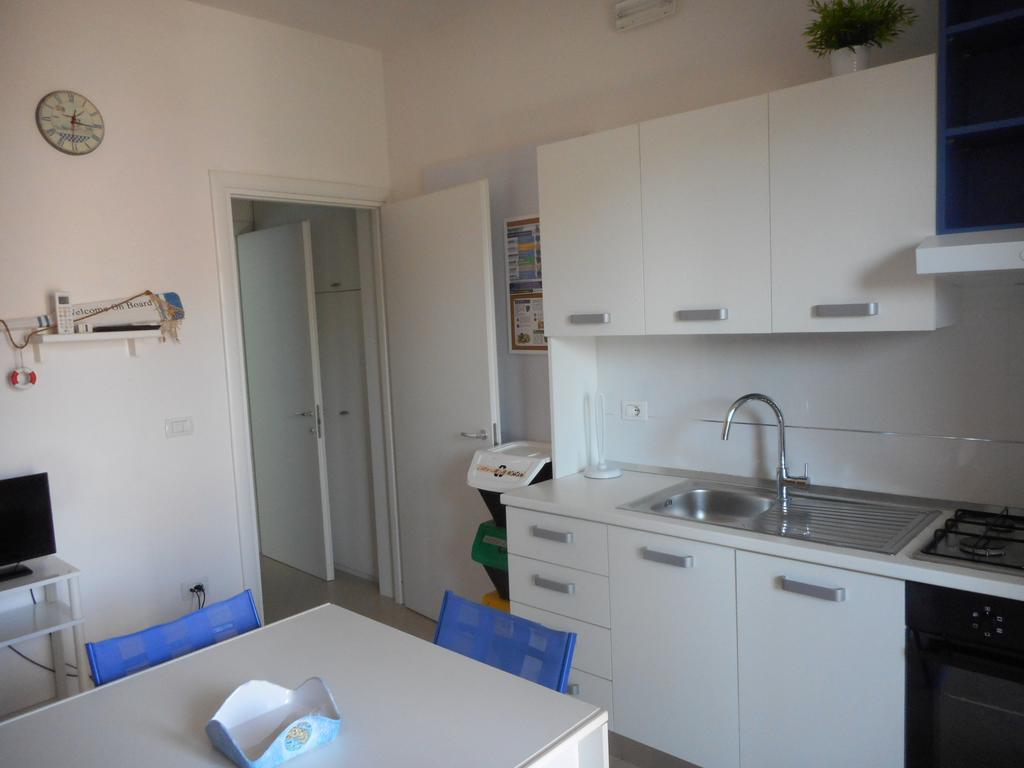 Sule Mare Ientu Lägenhet Porto Cesareo Exteriör bild